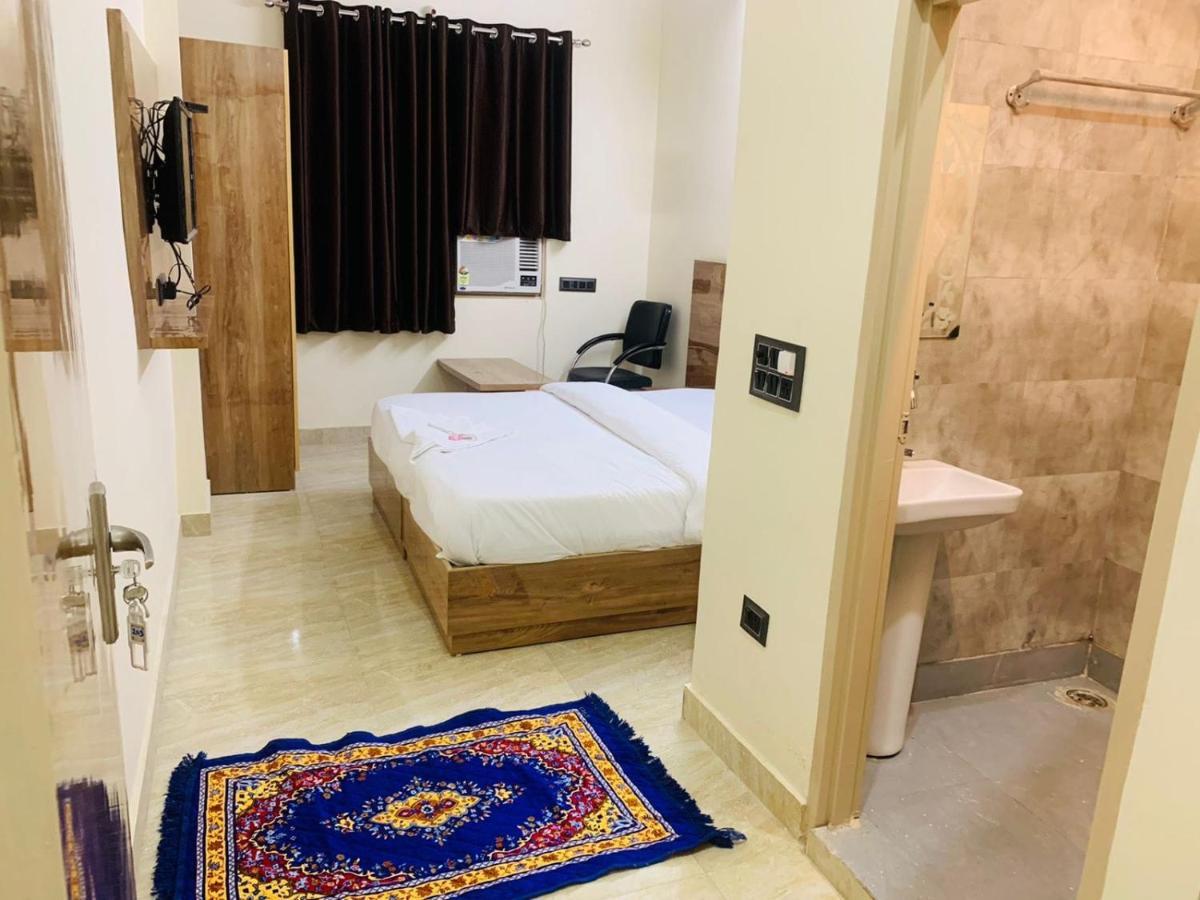 Hotel Shri Ram New Delhi Extérieur photo