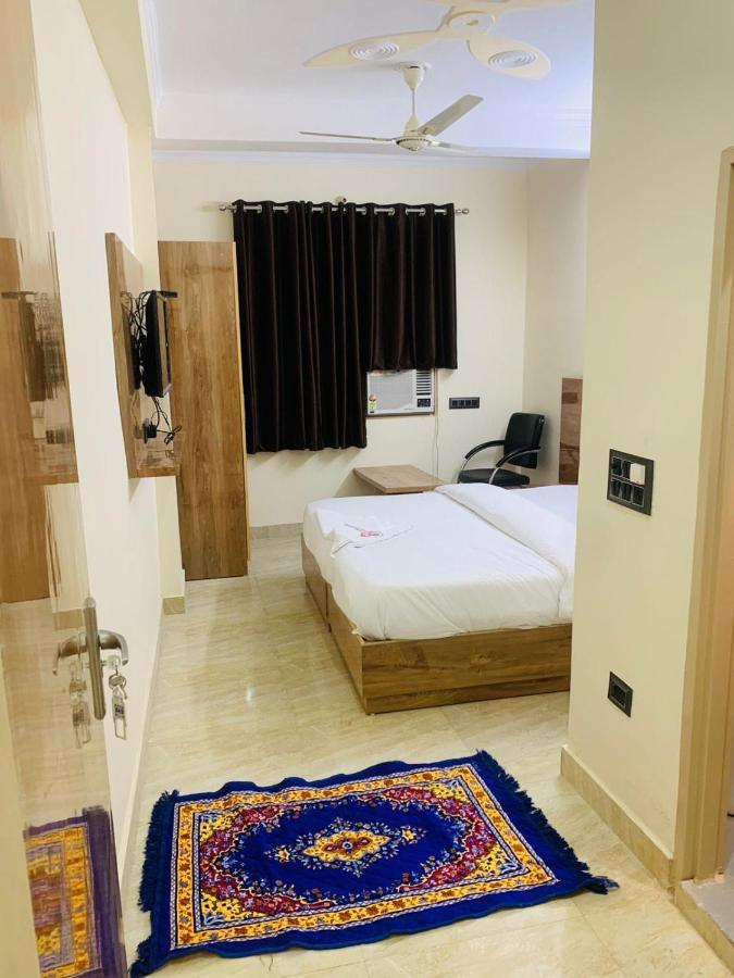 Hotel Shri Ram New Delhi Extérieur photo